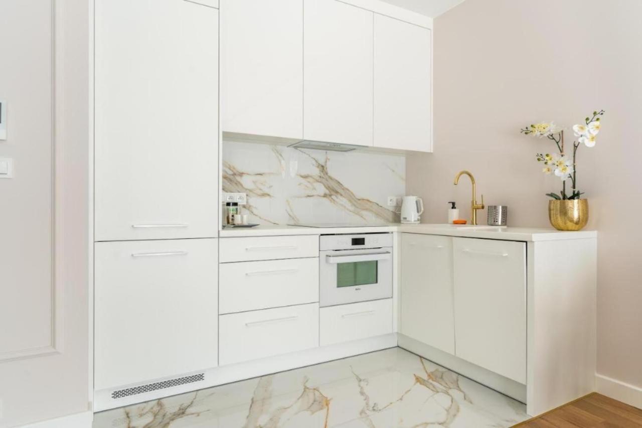 Apartament Mennica Residence - Golden Apartments - Comfortable And Stylish 华沙 外观 照片